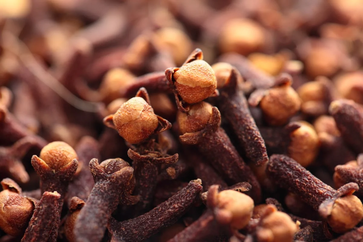 Ground Cloves