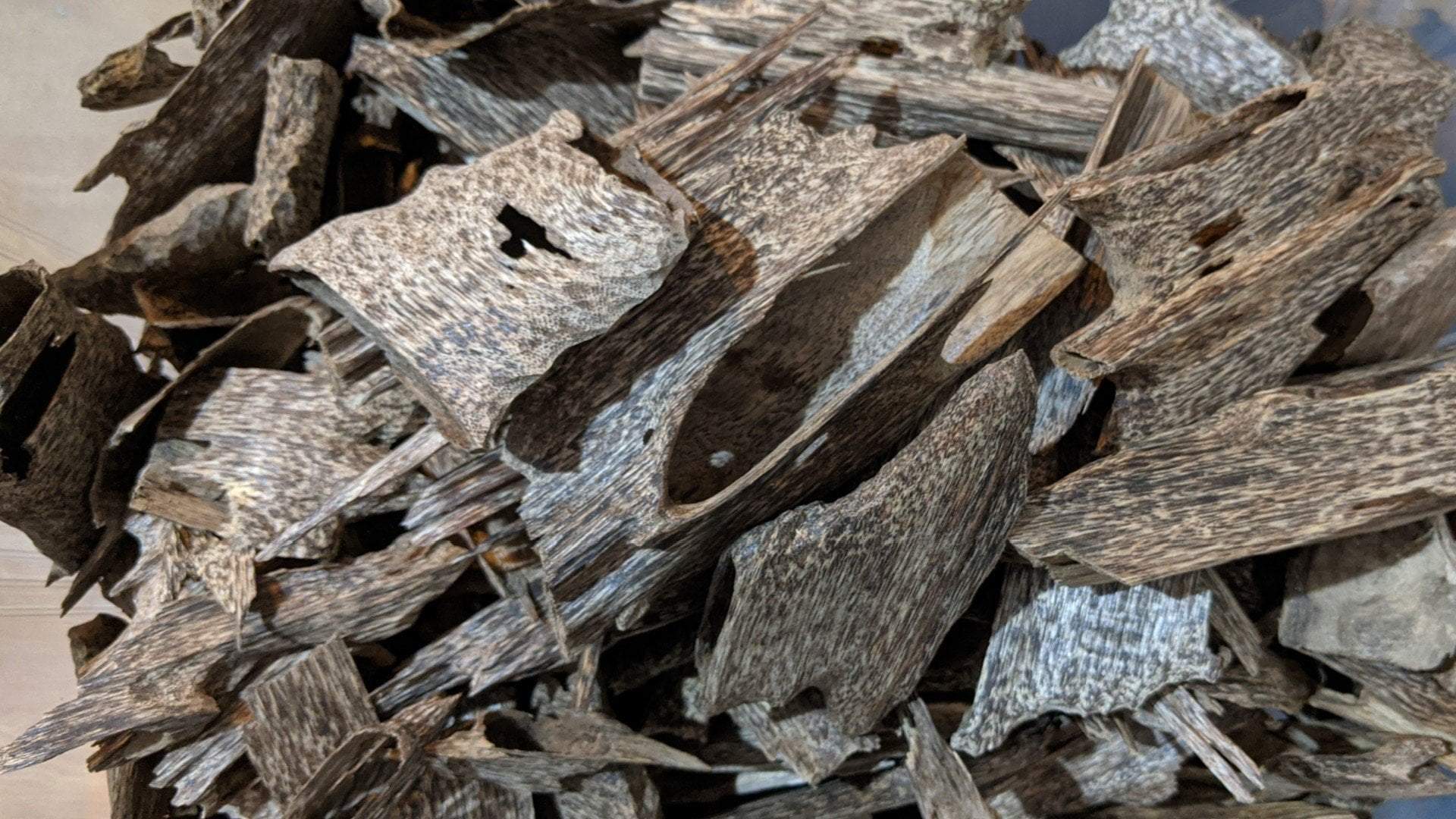 Premium Agarwood Wood Chips